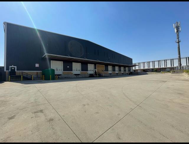 8,513M² WAREHOUSE TO LET IN WATERFALL